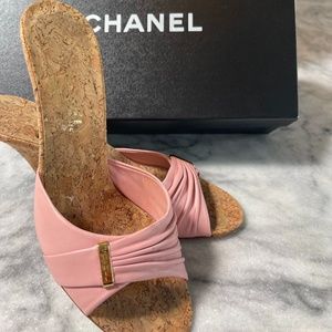 Vintage Chanel pink cork kitten heel